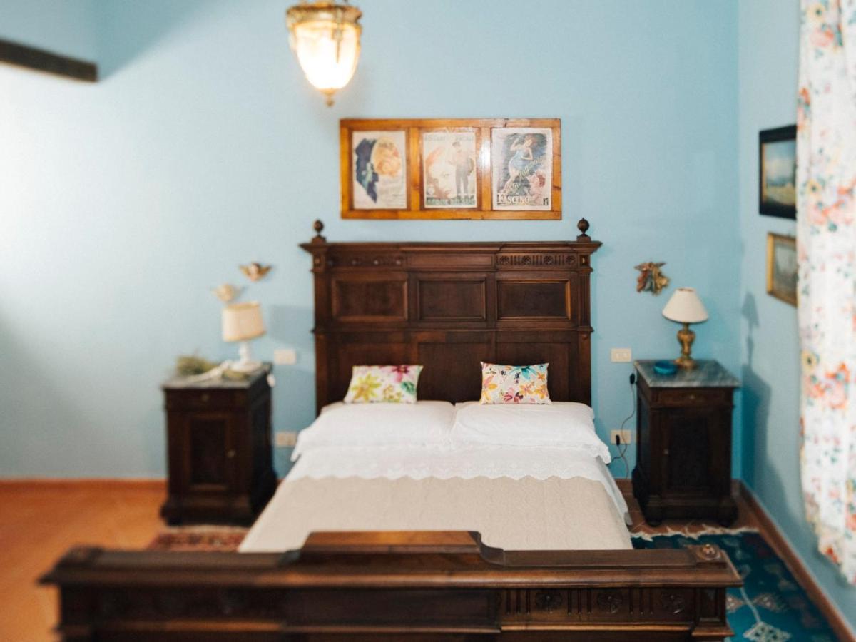 Villa Moris Bed And Breakfast Tavarnelle Val di Pesa Bagian luar foto
